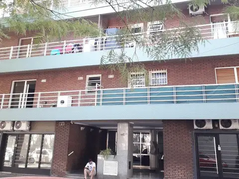 LINDO DEPARTAMENTO DE 3 AMBIENTES C/BALCON FRANCES