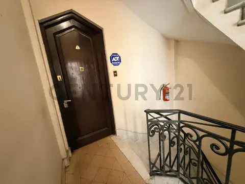 Av. Olmos 400, Piso 4