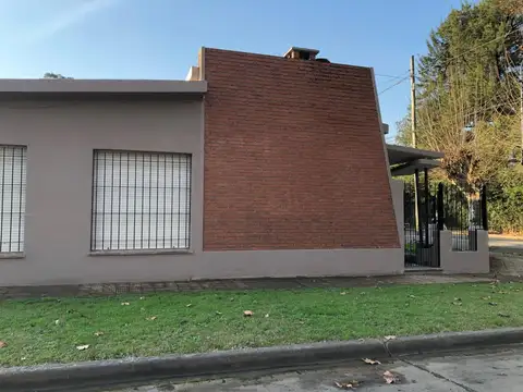 Casa 3 ambientes con 1 baño