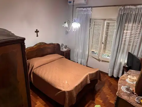 VENTA CASA MULTIFAMILIAR C/ TERRAZA EN CIUDADELA