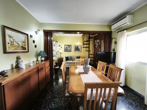 Casa en Venta en Azcuenaga, Rosario