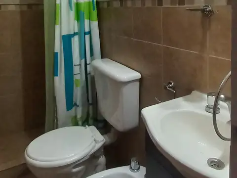 Departamento de 2 dormitorios con patio terraza exclusivo – Excelente ubicación