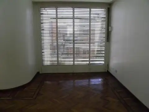 Depto Tipo Casa en Venta 35 años