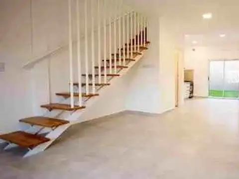 Casa en Venta en Castelar, USD 98.000