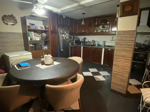 Carlos Pellegrini 320