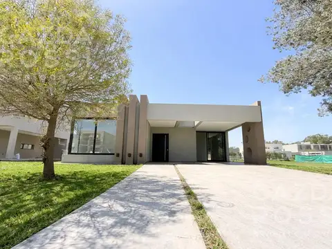 Hermosa casa en Los Talas sobre una planta