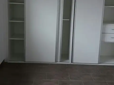 Departamento en Alquiler en El Palomar, $ 650.000