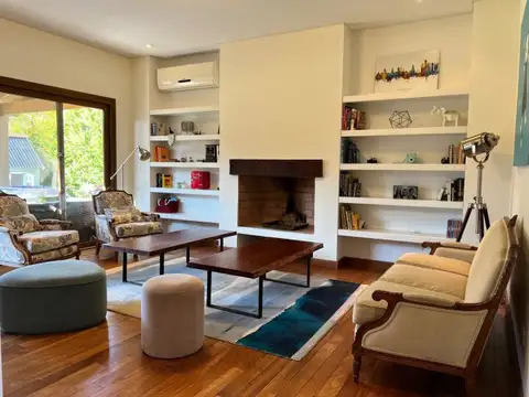 Casa en Alquiler de 4 dormitorios
