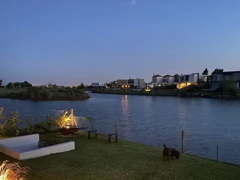 Casa en venta en El Canton - Islas 100