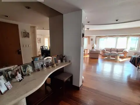 Departamento en Venta de 5 ambientes