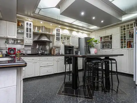 Casa en Venta en Devoto 6 Amb Piscina Ascensor