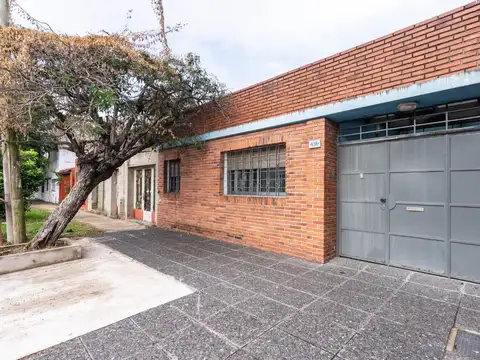 VILLA LYNCH CASA 4 AMB MULTIUSOS CON FONDO LIBRE