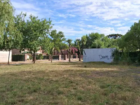 4 LOTES EN VENTA juntos o separados en Marcos Paz Urbano