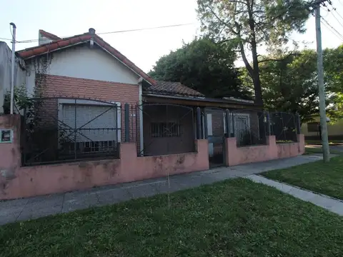 OPORTUNIDAD VENTA CHALET 5 AMBIENTES ESCUCHA OFERTA