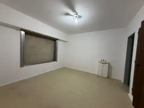 Casa - Alquiler - Argentina, San Miguel - Serrano 994