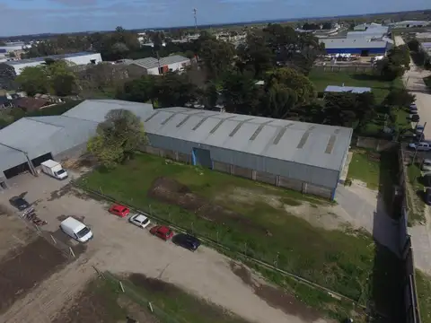 Galpón a metros de Av. Champagnat