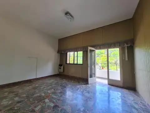 Depto Tipo Casa en Alquiler de 3 ambientes
