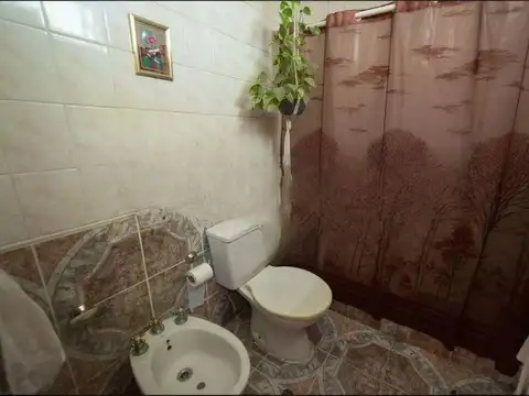 Departamento 7 ambientes con 3 baños