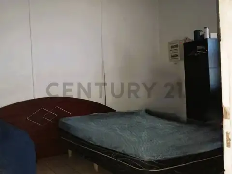 VENTA CASA 3 AMBIENTES MAS DEPARTAMENTO EN LANUS.