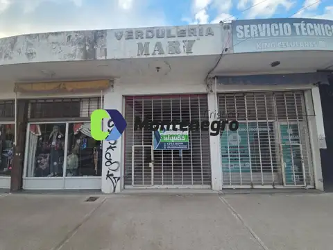 Local en Alquiler en Berazategui, $ 900.000