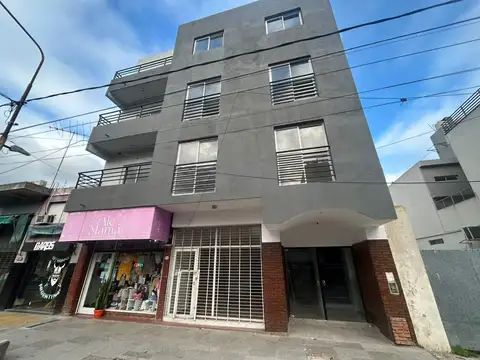 Departamento 2 ambientes al frente