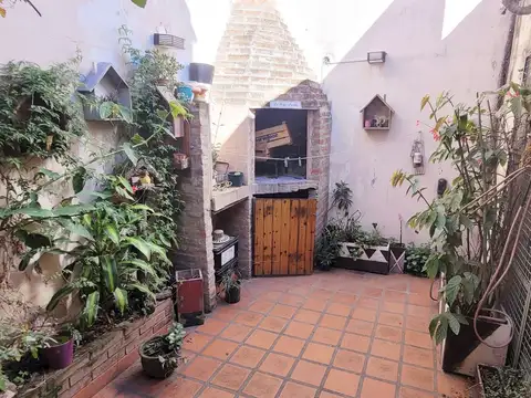 Depto Tipo Casa en Venta 56 años