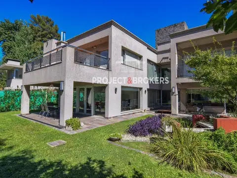 Casa en Venta de 4 dormitorios