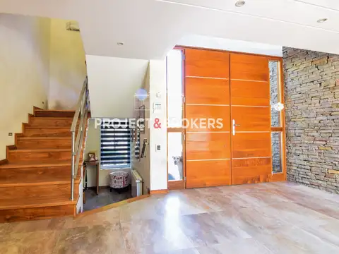 Casa en Venta en Barrio Parque Leloir, USD 650.000