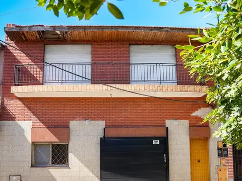 VENTA: Galpon con deposito y oficina