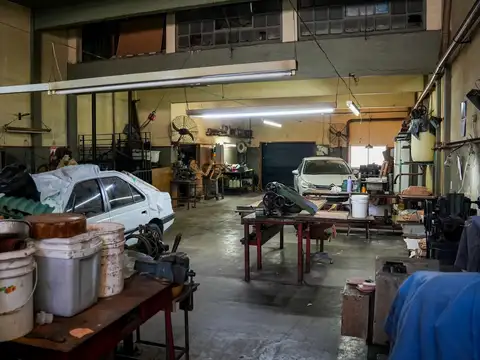 Galpon en Venta en Lanus Este, USD 167.000