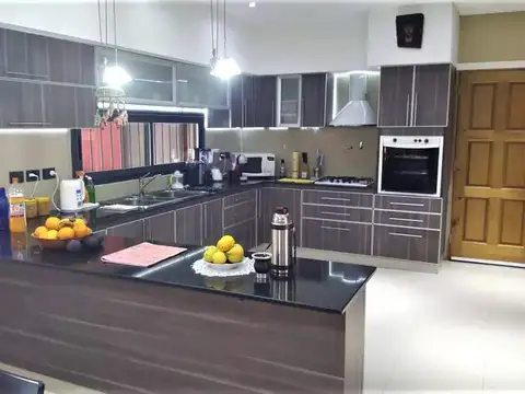 Casa en Venta en Belen De Escobar, USD 420.000