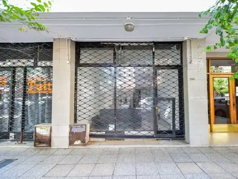 Local en Venta 64 años