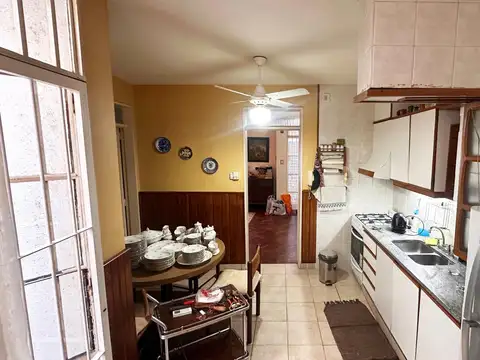 Casa 3 ambientes con 2 baños