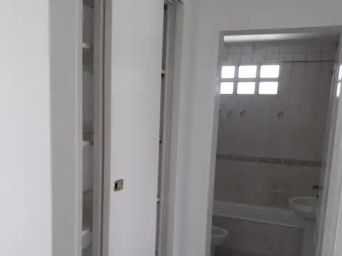 Mariano Acosta 100, Piso 11