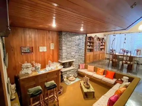 Casa 4 ambientes con 3 baños