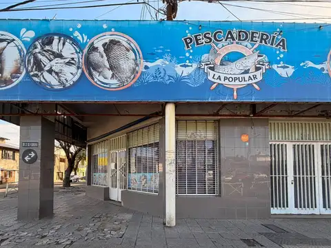LOCAL COMERCIAL DE 260 M2 EN LA ESQUINA DE 27 DE FEBRERO Y MATIENZO