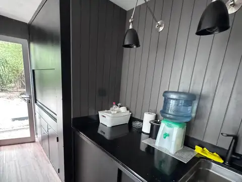 Casa en Alquiler con 2 cocheras