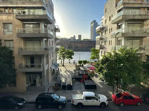 Departamento en venta en Puerto Madero 2 ambientes con vista al dique