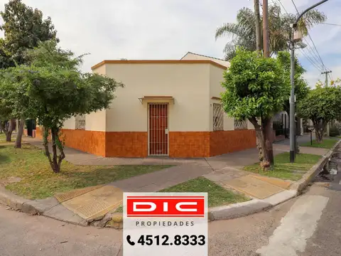Casa 4 dormitorios Venta - Villa Adelina