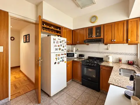 Departamento 4 ambientes con 2 baños