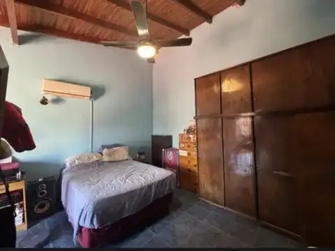 Casa en Venta con 4 cocheras
