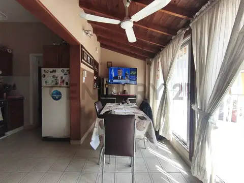 Casa 4 ambientes en venta en Remedios de Escalada con Quincho y gran patio