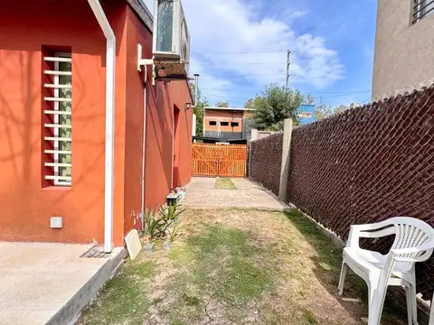 Casa 2 ambientes con 1 baño