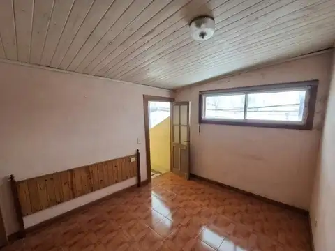 Av. Juan De Garay 4200, Piso PB