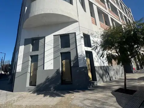 LOCAL COMERCIAL A ESTRENAR