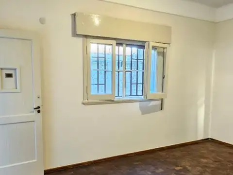 Depto Tipo Casa en Alquiler de 2 dormitorios