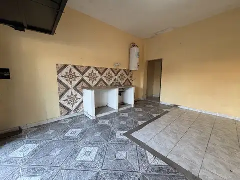 Monte Grande Arenales y Libertad 875