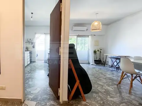 Depto Tipo Casa 2 ambientes con 1 baño