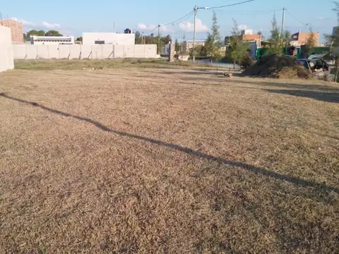 Terreno en Venta 25  mts Fondo