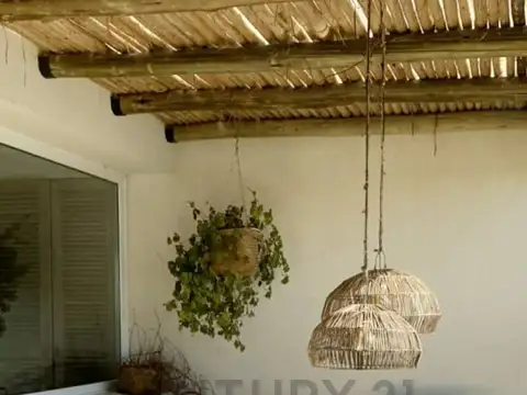 Alquiler de casa a la laguna  en Barbarita.